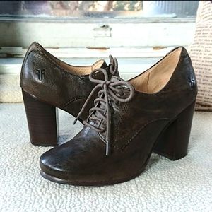 Frye "Carson" Heeled Oxford Bootie